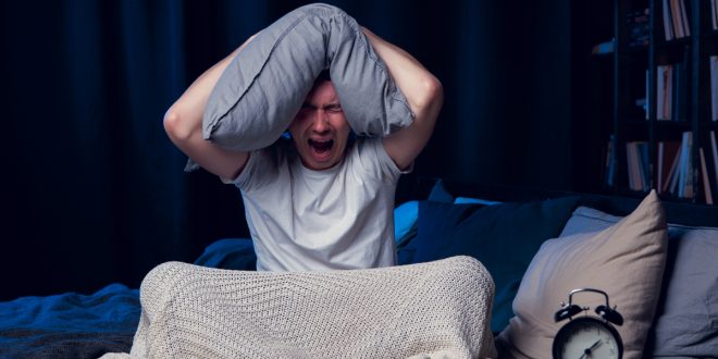 ما هو الأرق؟ وما هي اعراضه واسبابه؟ وكيف يمكننا التخلص منه؟