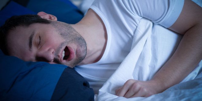 متى يصبح الشخير خطرًا؟- علامات تحذيرية تؤكد