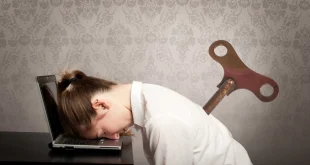 5 طرق لإعادة شحن نفسك إذا كنت تشعر بالتعب طوال الوقت