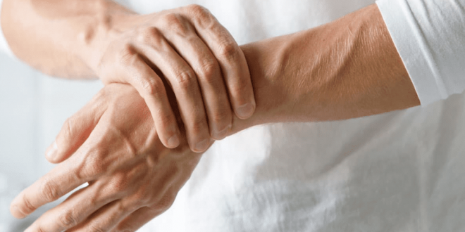 تمزق أربطة اليد.. كيف يمكن علاجه؟