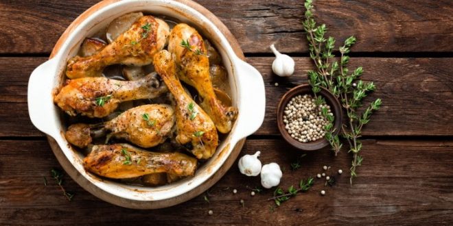 صينية دجاج بالثوم والليمون