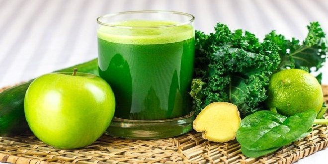 عصير الخضراوات يساعد في إبطاء الشيخوخة.. مليء بالفوائد