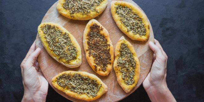 فطائر الجبن بالزعتر
