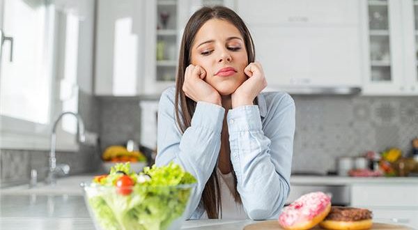 4 خرافات عن النظام الغذائي تجعلك أكثر بدانة.. تعرف عليها