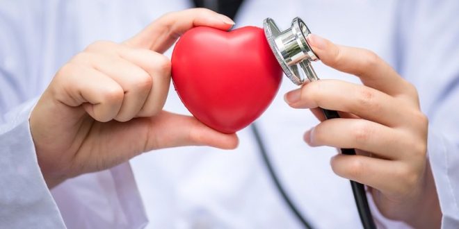 6 أنشطة مفاجئة يمكن أن تضر بصحة قلبك.. منها كثرة الجلوس
