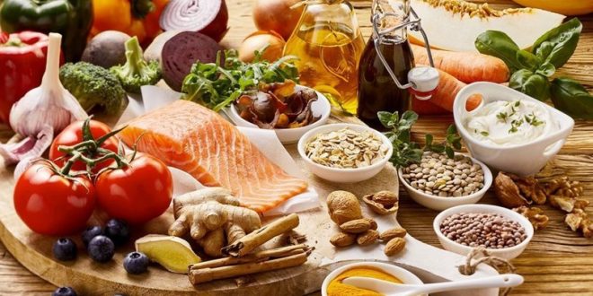 النظام الغذائي والخرف.. أهم 5 أطعمة يمكن أن تسرع من التدهور المعرفي
