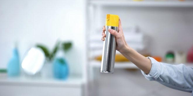 حتى العطر الفاخر تختفي رائحته سريعاً.. لهذا السبب تستطيع شم رائحة أي منزل إلا منزلك!