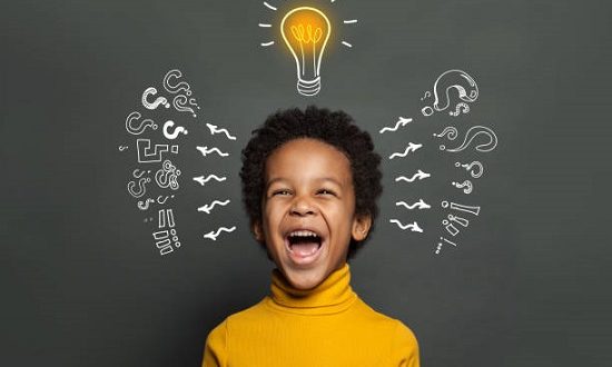 كيف تتعرفين على موهبة طفلك؟ 5 علامات تدل على إنه موهوب