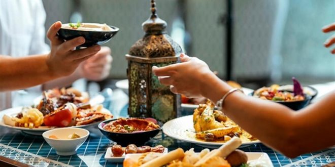 كيف تتناول وجبتي الإفطار والسحور بشكل صحي؟