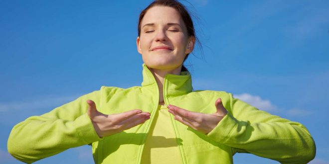 كيف يساعد التنفس العميق على استعادة الهدوء والتخلص من التوتر؟