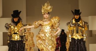 لماذا يبتكر مصممو الأزياء ملابس لا يُمكن ارتداؤها؟