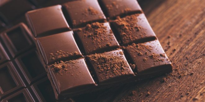 نتناول الآلاف منها كل عام دون أن ندري.. أطعمة تحتوي على نسب “مسموح بها” من الحشرات نأكلها يومياً
