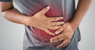 5 مشروبات تساعدك على التخلص من الإمساك.. عصير البرقوق والكمثري الأبرز