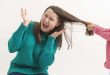 التجاهل لن يعالج المشكلة والقسوة قد تفاقمها.. ما الذي عليك فعله عندما يقوم طفلك بضربك؟