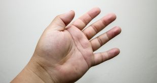 ماذا تكون أصابع اليد منتفخة عند الاستيقاظ؟