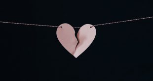 صينى يطلب من "الإكس" دفع 9 آلاف دولار تعويضا لمصاريف فترة ارتباطهما