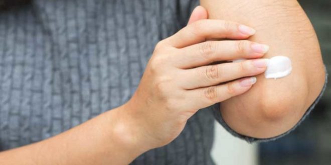 وصفات طبيعية لتفتيح الكوعين والركبتين في المنزل