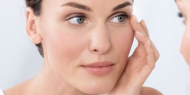 التهاب الجلد التحسسى بسبب مستحضرات التجميل.. الأسباب والعلاج