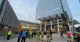 طولها 310 أمتار.. شاب يتسلق أعلى ناطحة سحاب ببريطانيا ويقع فى يد الشرطة