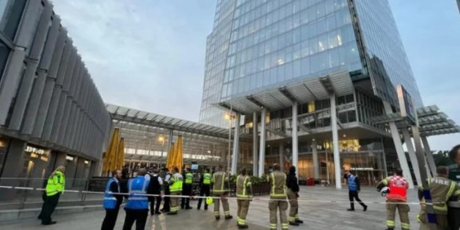 طولها 310 أمتار.. شاب يتسلق أعلى ناطحة سحاب ببريطانيا ويقع فى يد الشرطة
