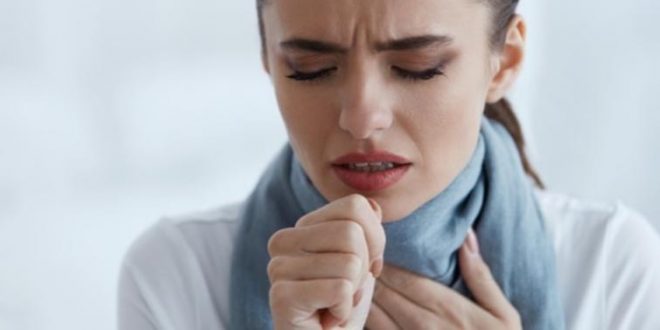 من هو المعرض لخطر السعال الديكى وما هى أعراضه؟