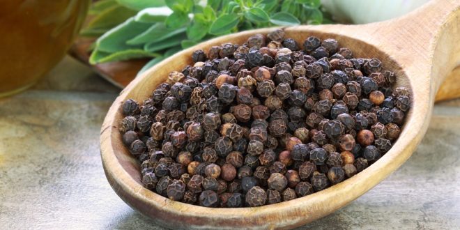 6 أسباب تجعلك تتناول المزيد من الفلفل الأسود لصحتك