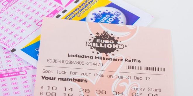 أكبر جائزة بتاريخ EuroMillions.. بريطانى يفوز بـ171 مليون إسترلينى في اليانصيب