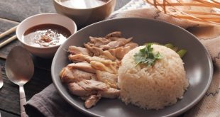 صدور الدجاج مع الأرز