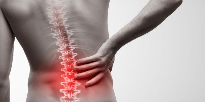كيف يؤثر العمود الفقري على مشاعرك وحالتك النفسية؟