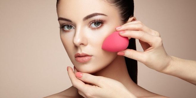 4 نصائح لمكياج شتوي بدون عيوب.. ترطيب البشرة مهم