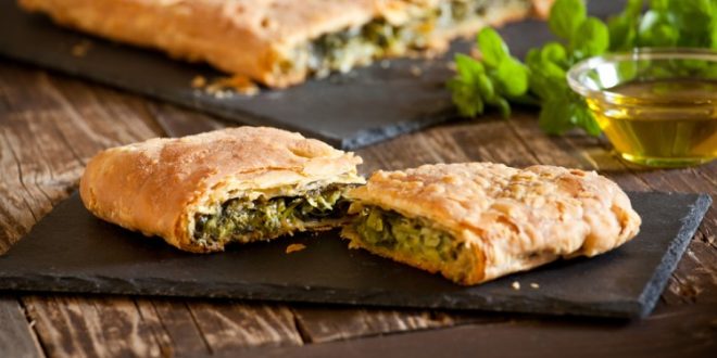 طريقة عمل فطيرة الزعتر الأخضر