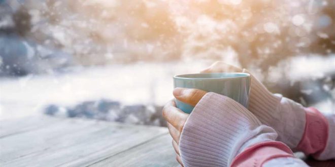 ماذا تشرب لتدفئة الأطراف في الشتاء؟