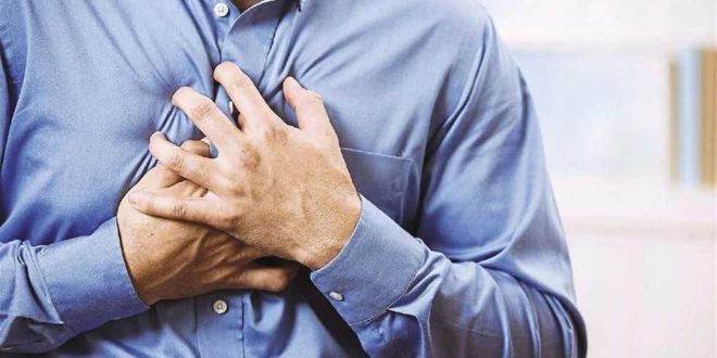 5 علامات تحذيرية يجب عدم تجاهلها منها ضيق التنفس وألم الصدر