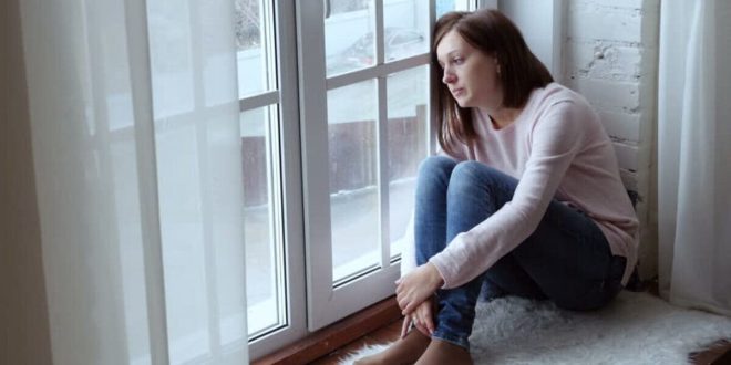 أعراض توضح لك الفرق بين الحزن العابر ومرض الاكتئاب