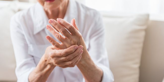خطة غذائية مضادة للالتهابات للتخلص من آلام المفاصل هذا الشتاء