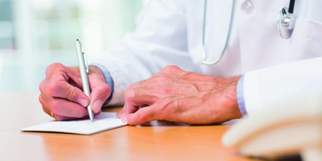 لماذا لا ينبغى تناول دواء السعال دون وصفة طبيب؟