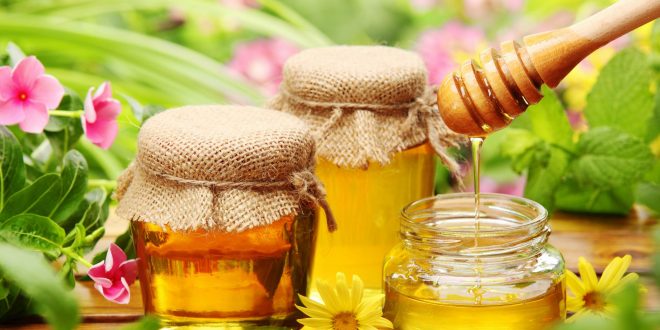 4 طرق لاستخدام العسل لفقدان الوزن.. اشربه على الريق مع الماء الدافئ