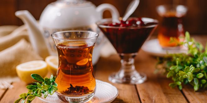 أستاذ أمراض صدرية ينصح بشرب السوائل الدافئة وتجنب الخروج فى الأجواء الترابية