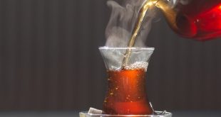 الشاي الساخن يساهم في تقليل تكوين جلطات الدم