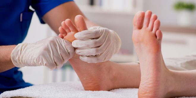 علامات ارتفاع نسبة الكوليسترول فى أصابع اليدين والقدمين