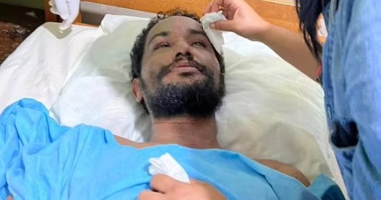 أكل الحشرات والديدان.. إنقاذ مزارع تاه فى غابات الأمازون لمدة شهر