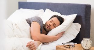 النوم مهم لفقدان الوزن.. نصائح تساعدك على مراقبة نوم حركة العين السريعة