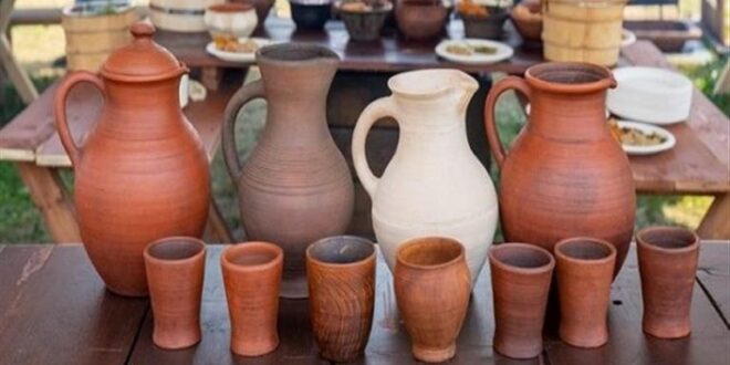 5 فوائد صحية لشرب الماء من وعاء فخاري