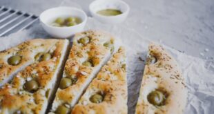 فطيرة الزيتون الأخضر