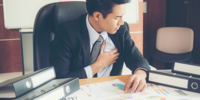 5 أمراض تشبه أعراض النوبة القلبية.. تعرف عليها