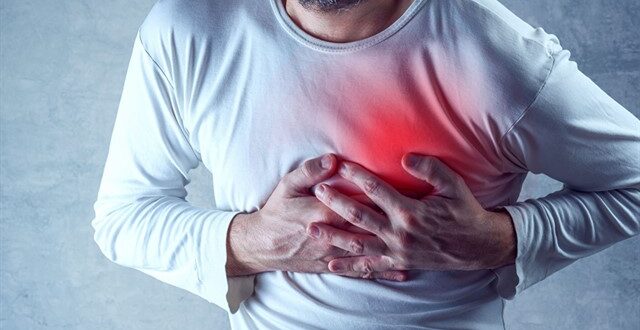 10 علامات تدل على وجود مشكلات في القلب.. لا تتجاهلها