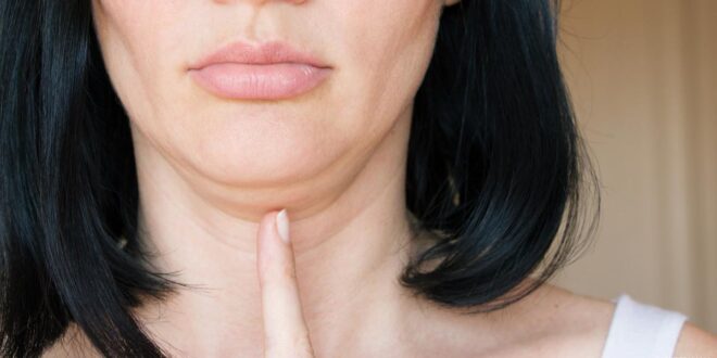 6 نصائح وتغييرات في الحياة اليومية تجنبك مشكلة الذقن المزدوجة