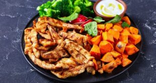 دجاج مشوي بالبروكلي والبطاطا الحلوة