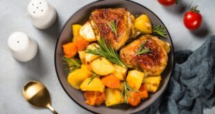 صينية الدجاج مع البطاطا بالكاري