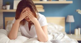 لماذا تشعر بالقلق وتغير مزاجك عندما تستيقظ في الصباح؟